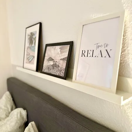 Apartment Geraeumiges 2r City-apartment Uninaehe Mit Tv Streaming, Terrasse Magdeburg