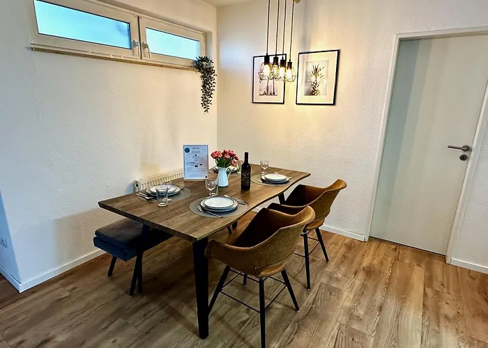 Daire Geraeumiges 2r City-apartment Uninaehe Mit Tv Streaming, Terrasse *